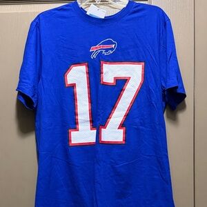 Buffalo Bills
NWT

Nike Blue Team Number Men's Tee
Buffalo Bills #17
